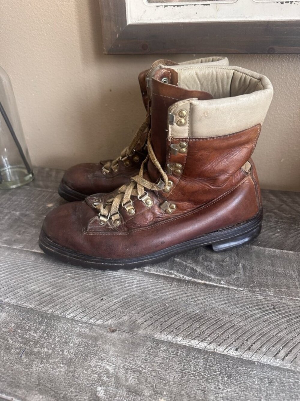 Montblanc Vintage Leather Sherpa Lined Boots Sz 10d
